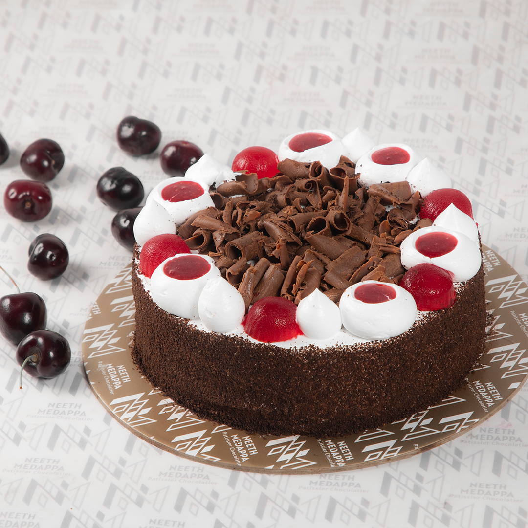 Buy Cake Square Designer Cakes Animal Kingdom Theme Birthday Spl Black  Forest 1 Kg Online at the Best Price of Rs null - bigbasket